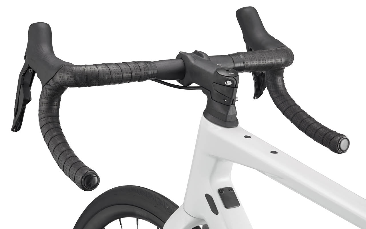 Roadmachine TWO Metallic White – BMC USA Corporation